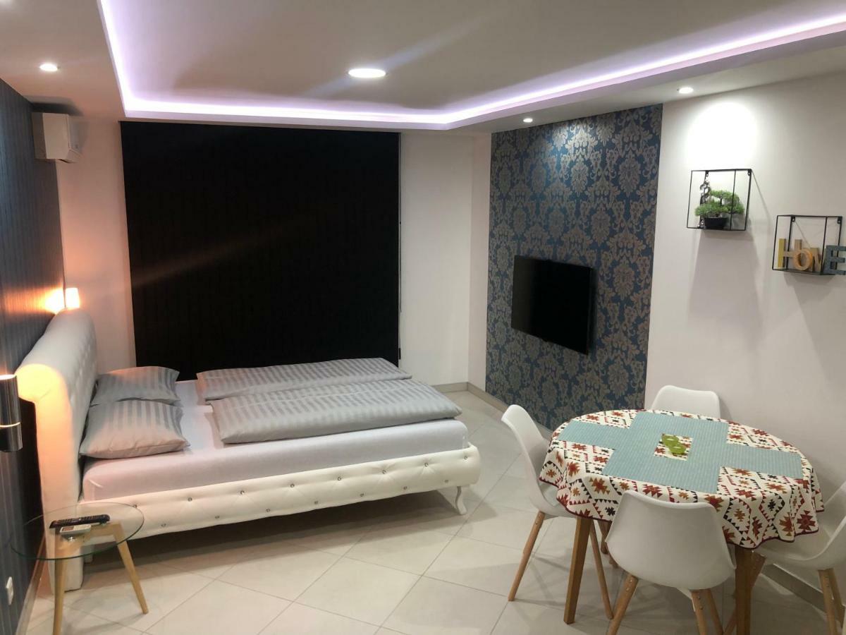 Apartment Ajla 투즐라 외부 사진